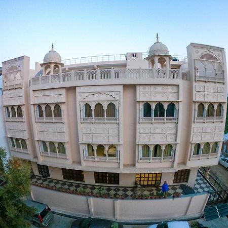 Hotel The Taj Vista Agra- Walking Distance To Taj Mahal à Agra  Extérieur photo