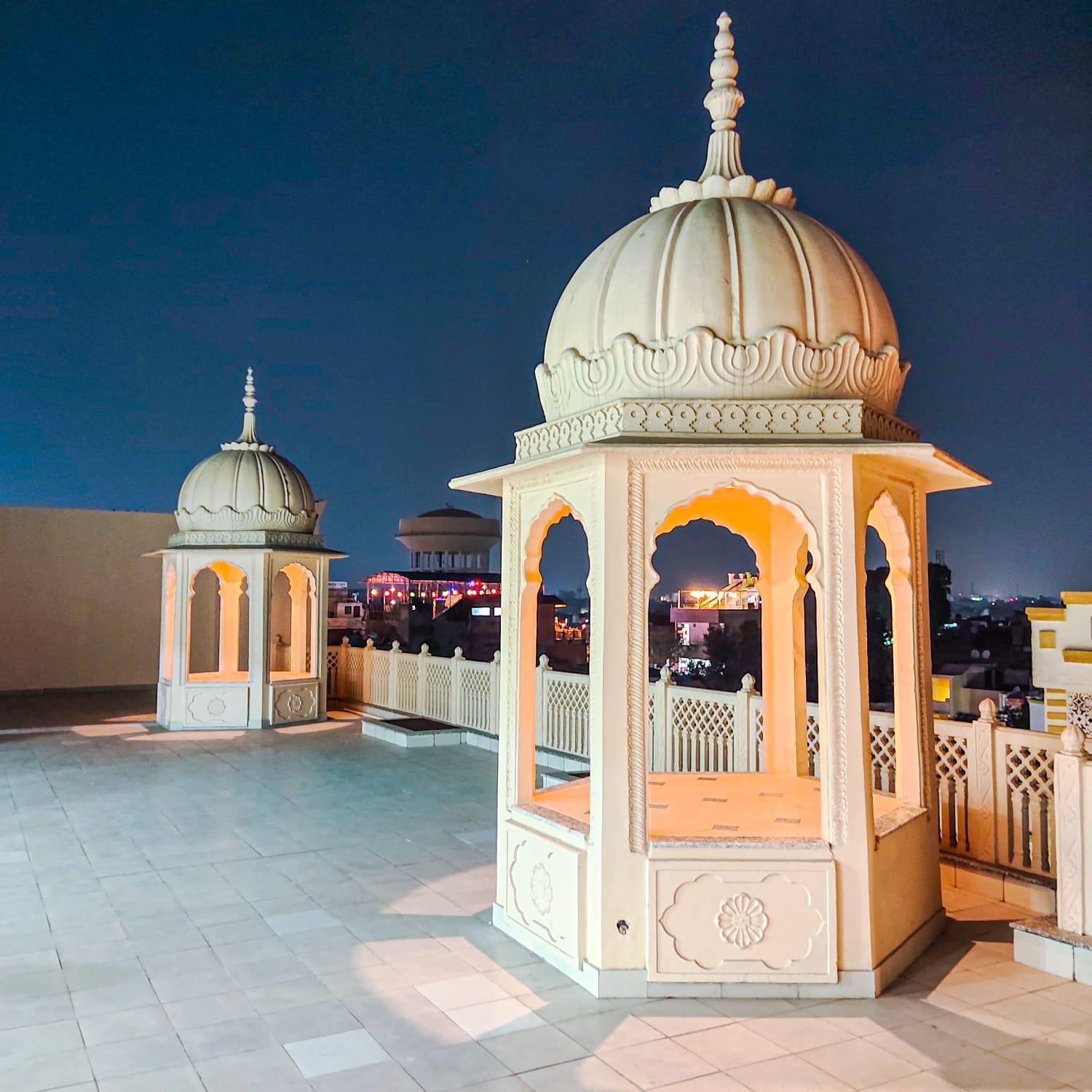 Hotel The Taj Vista Agra- Walking Distance To Taj Mahal à Agra  Extérieur photo