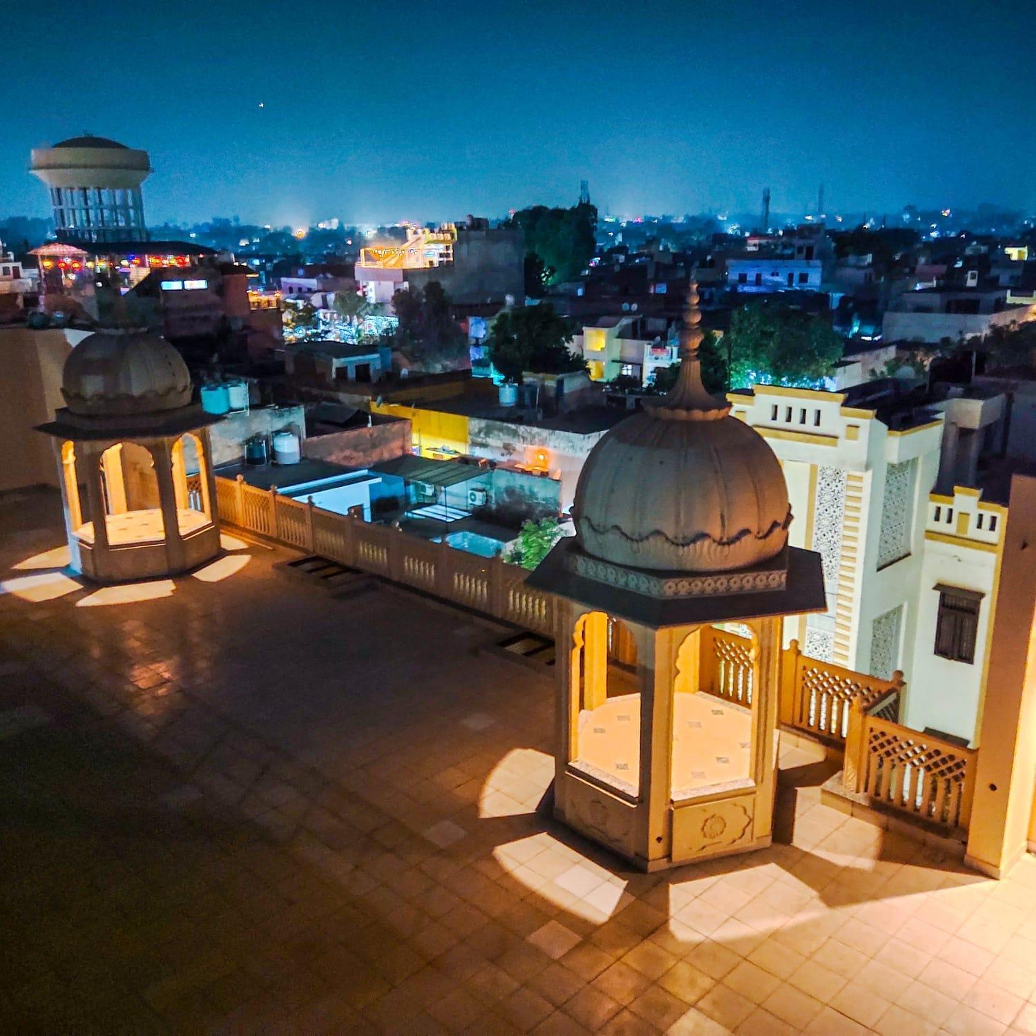 Hotel The Taj Vista Agra- Walking Distance To Taj Mahal à Agra  Extérieur photo